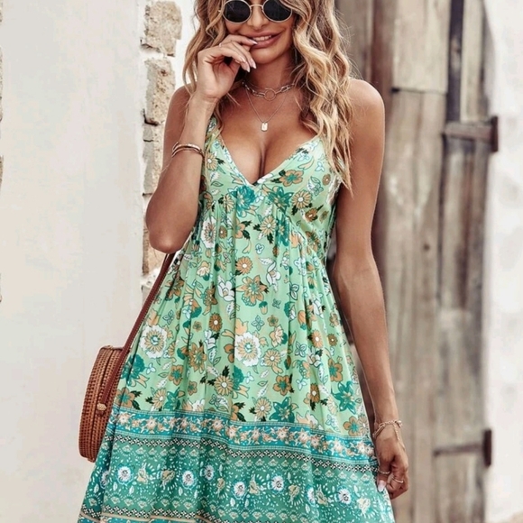 Women's boho floral green dress - Picture 6 of 12